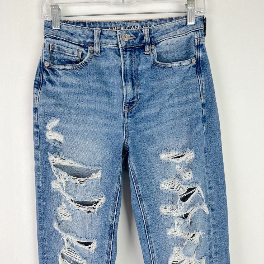 American Eagle Distressed Stretch Mom Jean Ankle Length Size 2 EUC T2586 - Picture 2 of 11